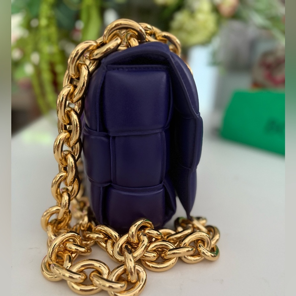 Bottega Veneta Lambskin Maxi Intrecciato Padded Chain Cassette Crossbody ~ NWOT - Picture 8 of 12